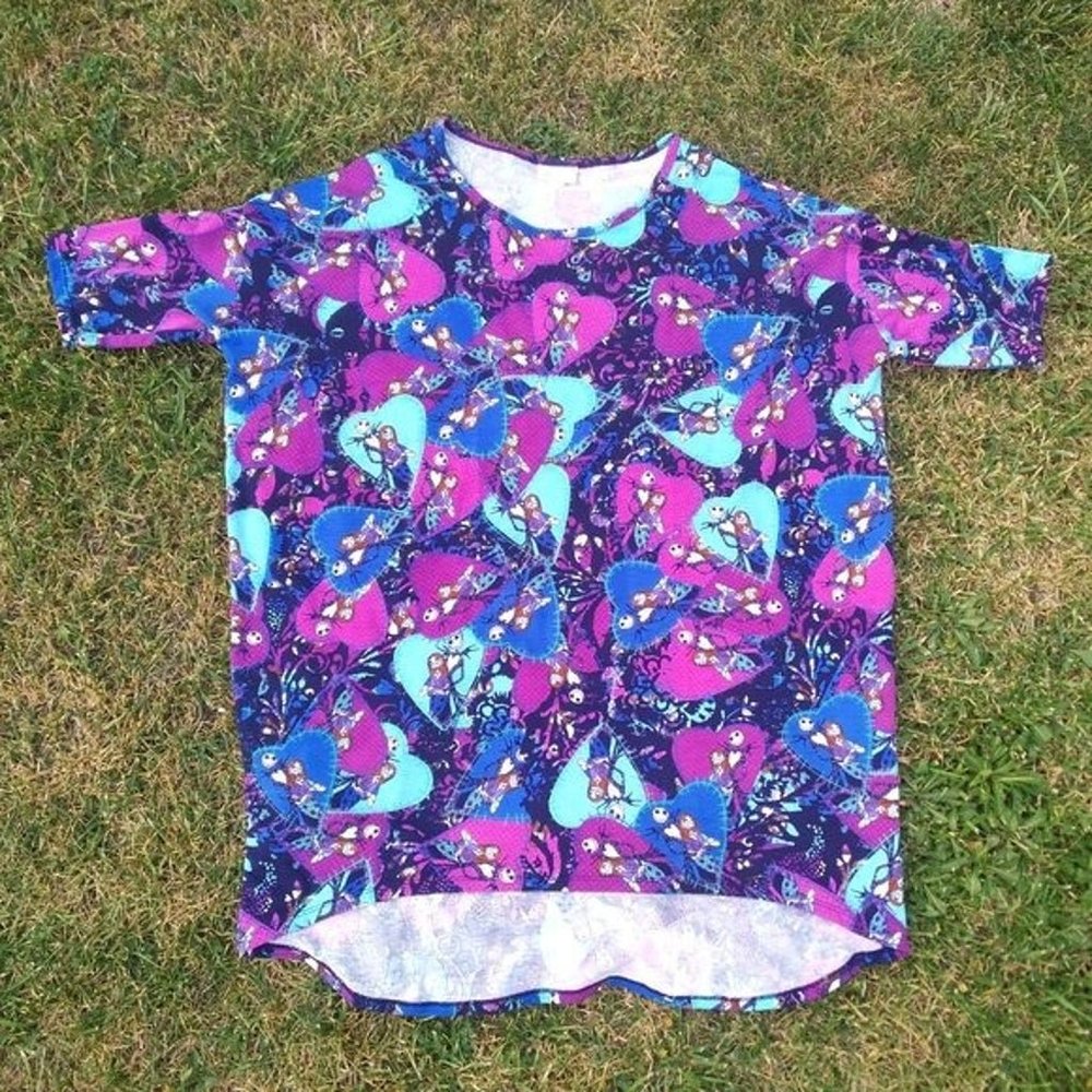 DISNEY NIGHTMARE BEFORE CHRISTMAS LULAROE LOVE VALENTINE TOP WOMEN'S MED
